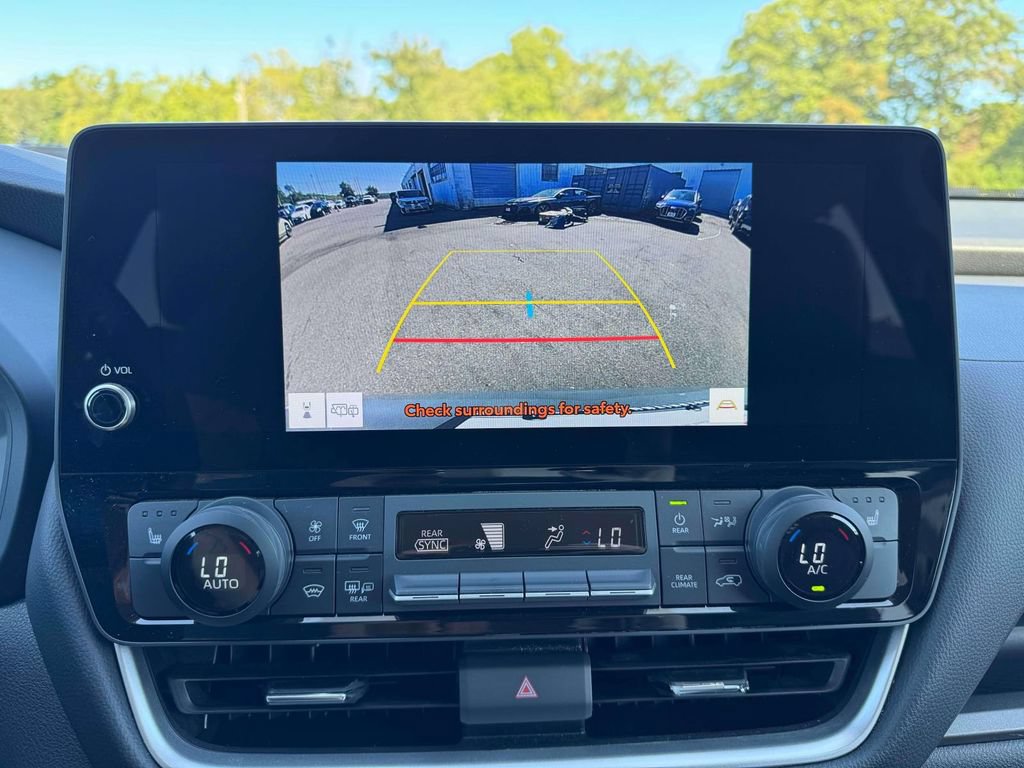 Used 2025 Toyota Grand Highlander AWD image 30