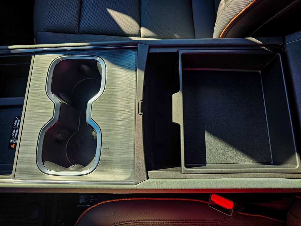 New 2026 GMC Acadia AT4 w/ Luxury Package image 29