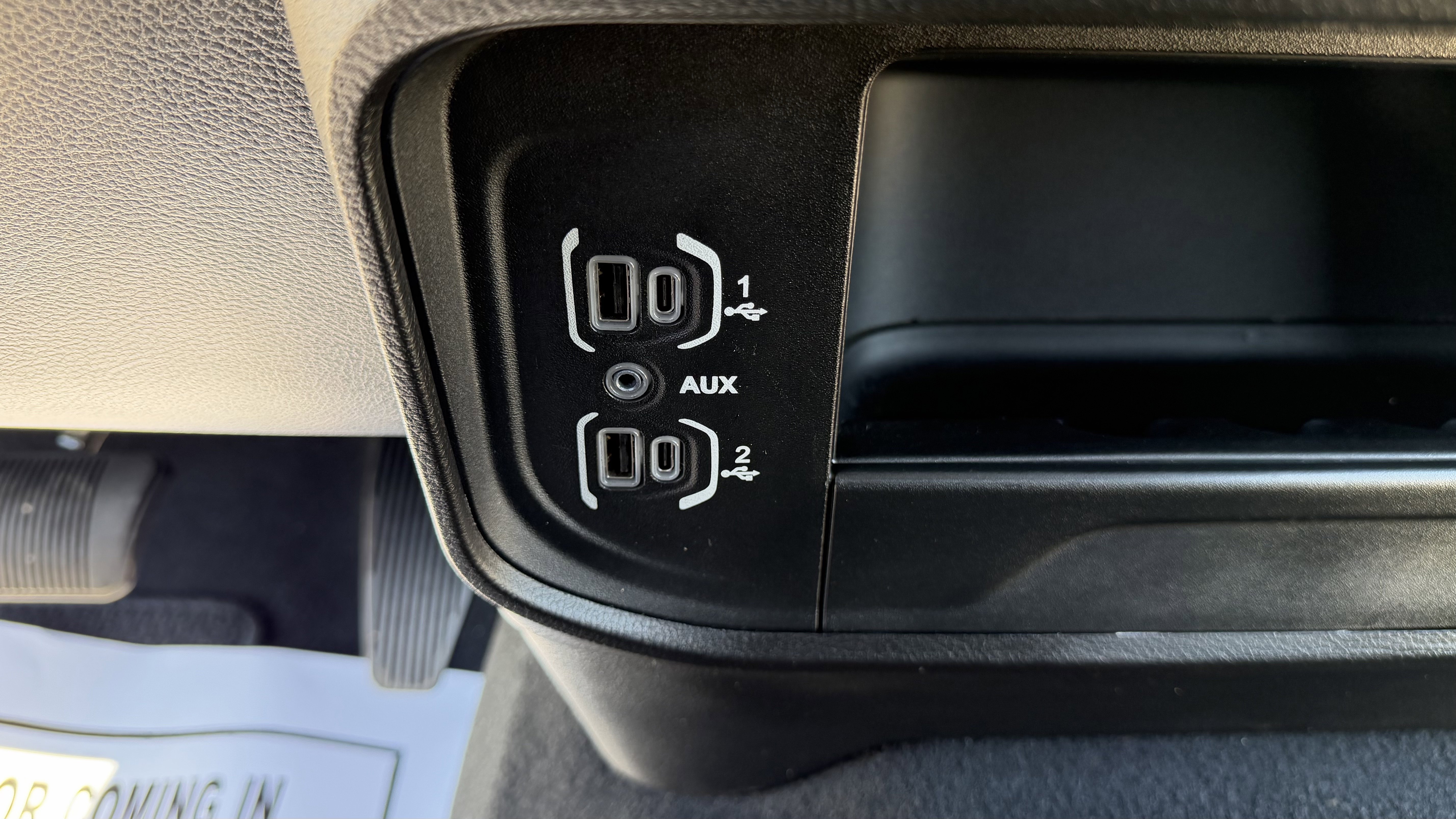 Used 2024 RAM 2500 Laramie image 29