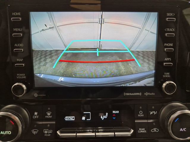 Used 2022 Toyota Highlander XLE image 21