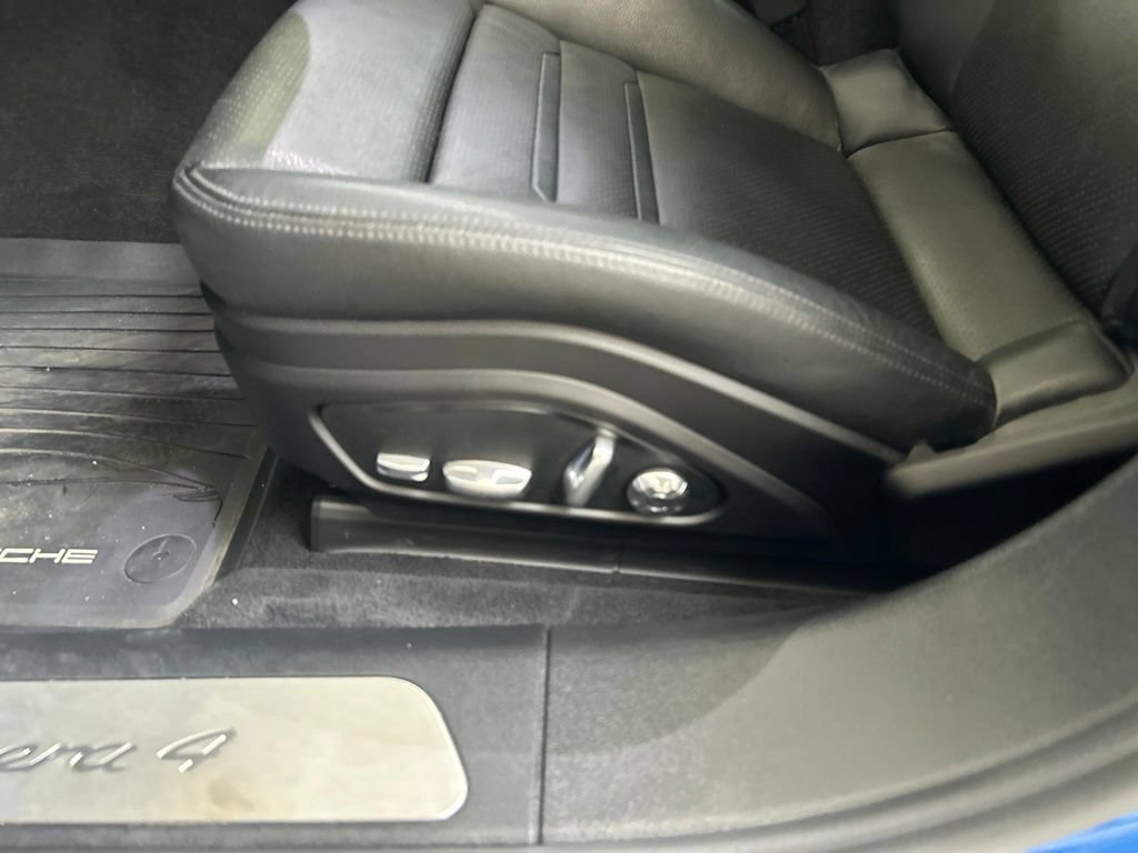 Used 2019 Porsche Panamera 4 AWD/4WD image 41