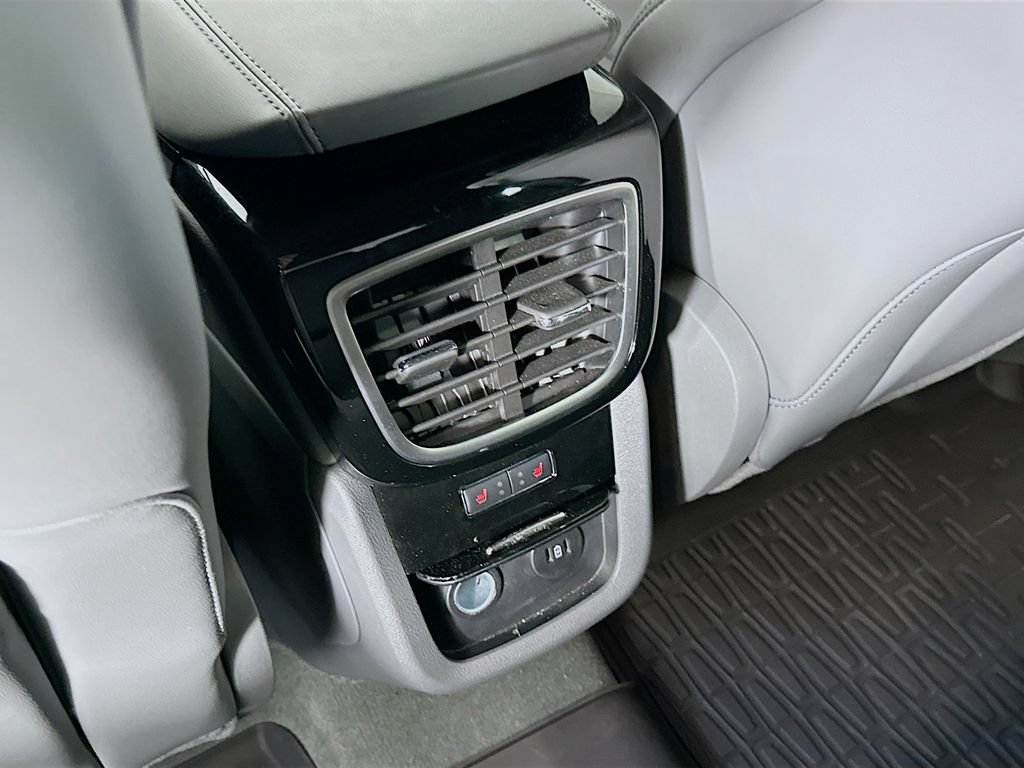 Used 2023 Lincoln Nautilus Reserve AWD/4WD image 34