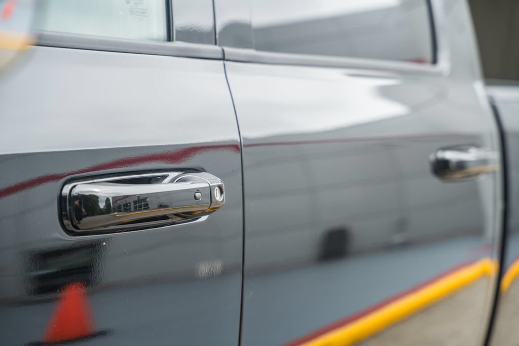 New 2026 RAM 2500 Laramie AWD/4WD image 19