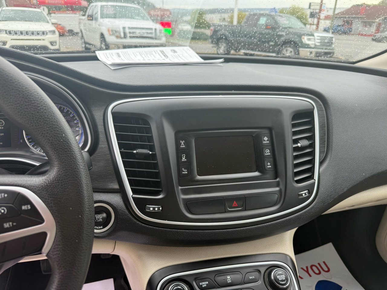 Used 2015 Chrysler 200 Limited image 36