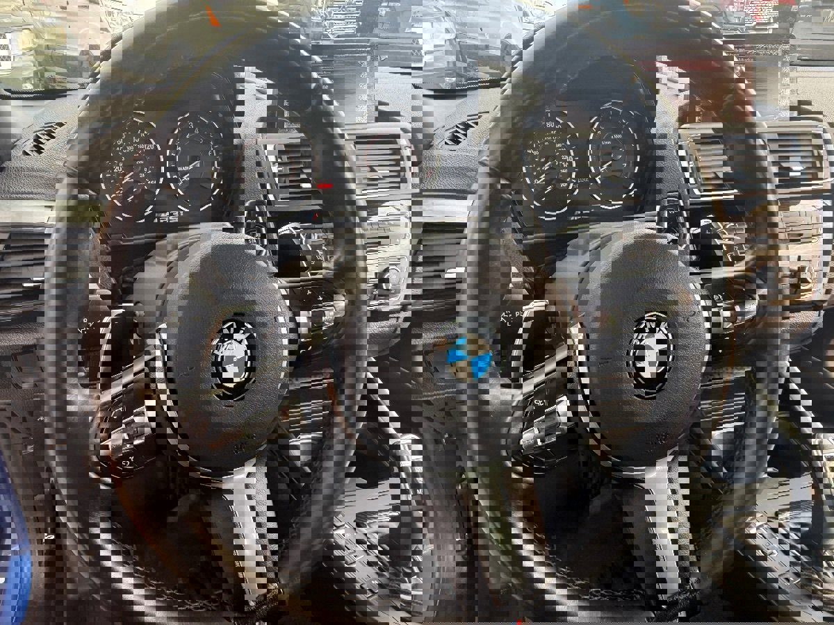 Used 2016 BMW M235i xDrive Convertible image 21