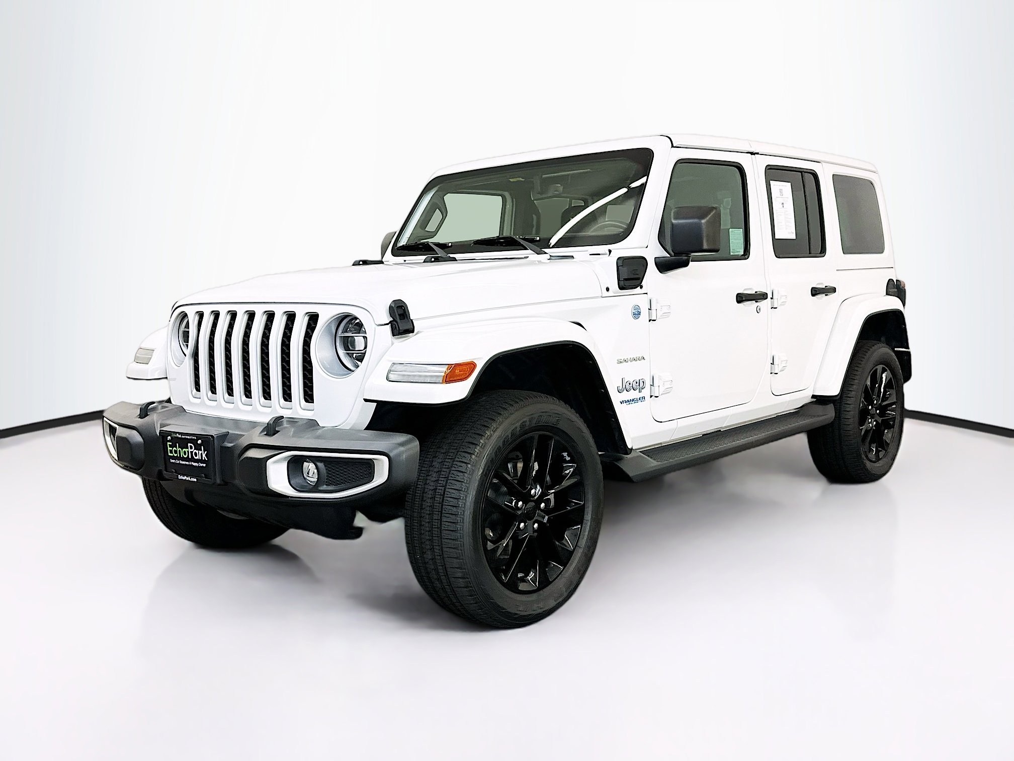 Used 2021 Jeep Wrangler Sahara image 3