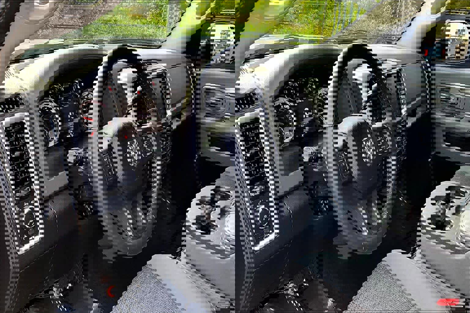 Used 2015 RAM 2500 Big Horn image 17