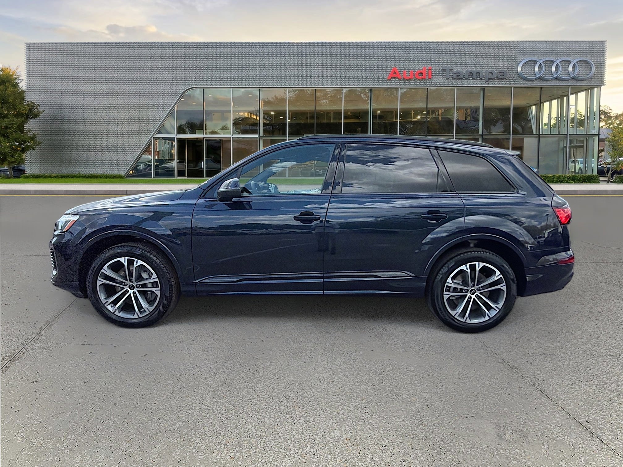 New 2026 Audi Q7 2.0T Premium image 6