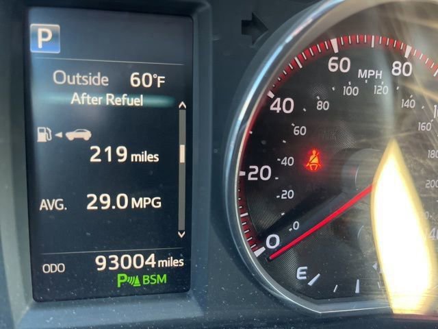 Used 2016 Toyota RAV4 SE image 13