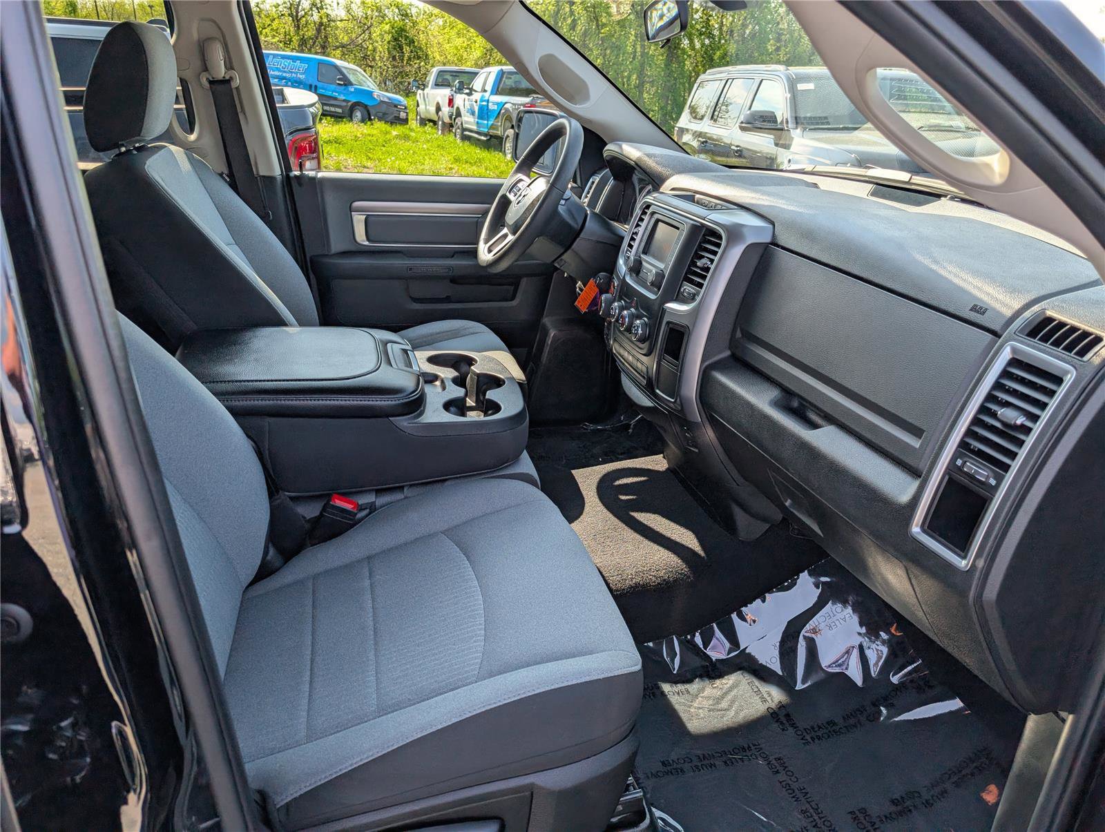 Used 2024 RAM 1500 Classic SLT AWD/4WD image 10