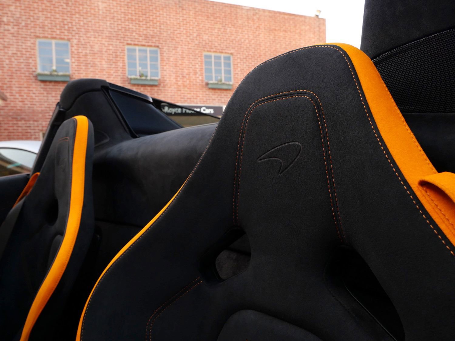 Used 2024 McLaren 750S Spider image 25