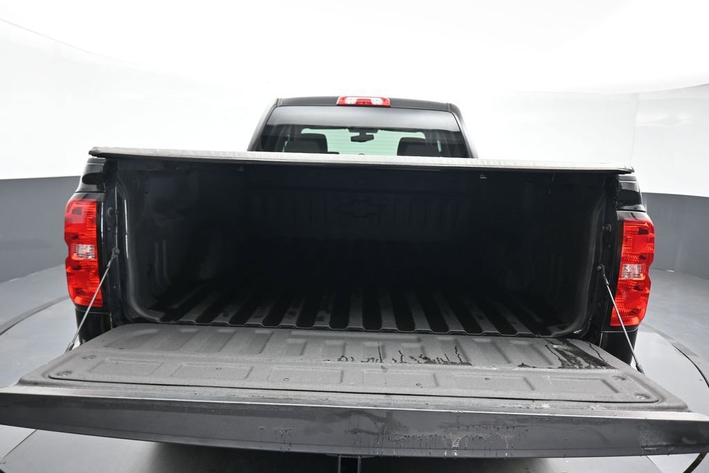 Used 2018 Chevrolet Silverado 1500 Custom w/ Custom Value Package AWD/4WD image 41