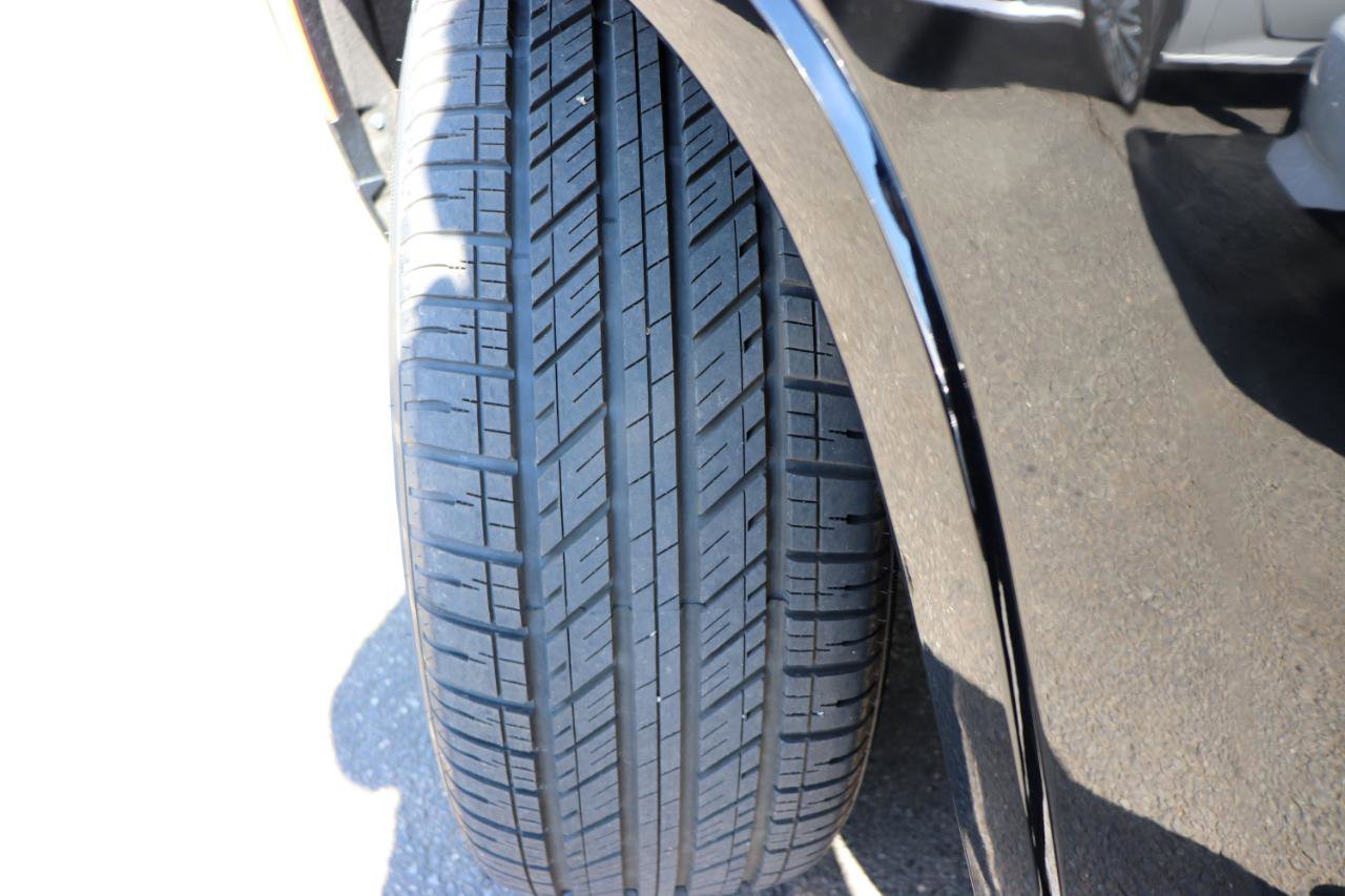 Used 2023 Jeep Wagoneer L Series II image 69