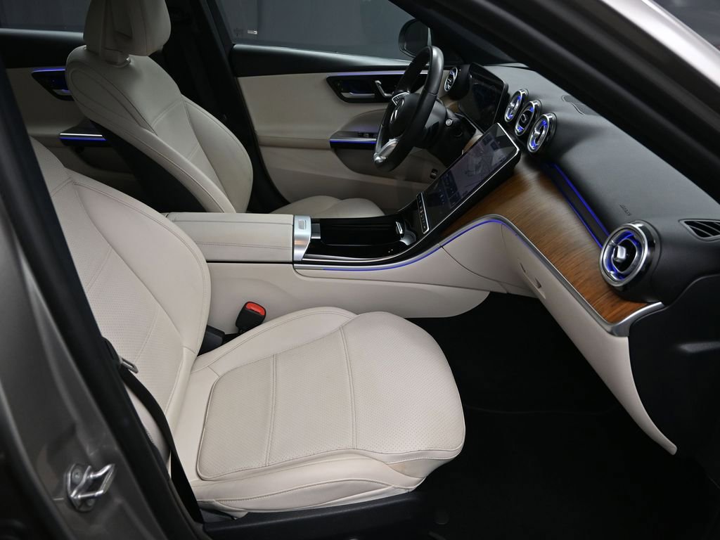 Used 2023 Mercedes-Benz C 300 Sedan image 37
