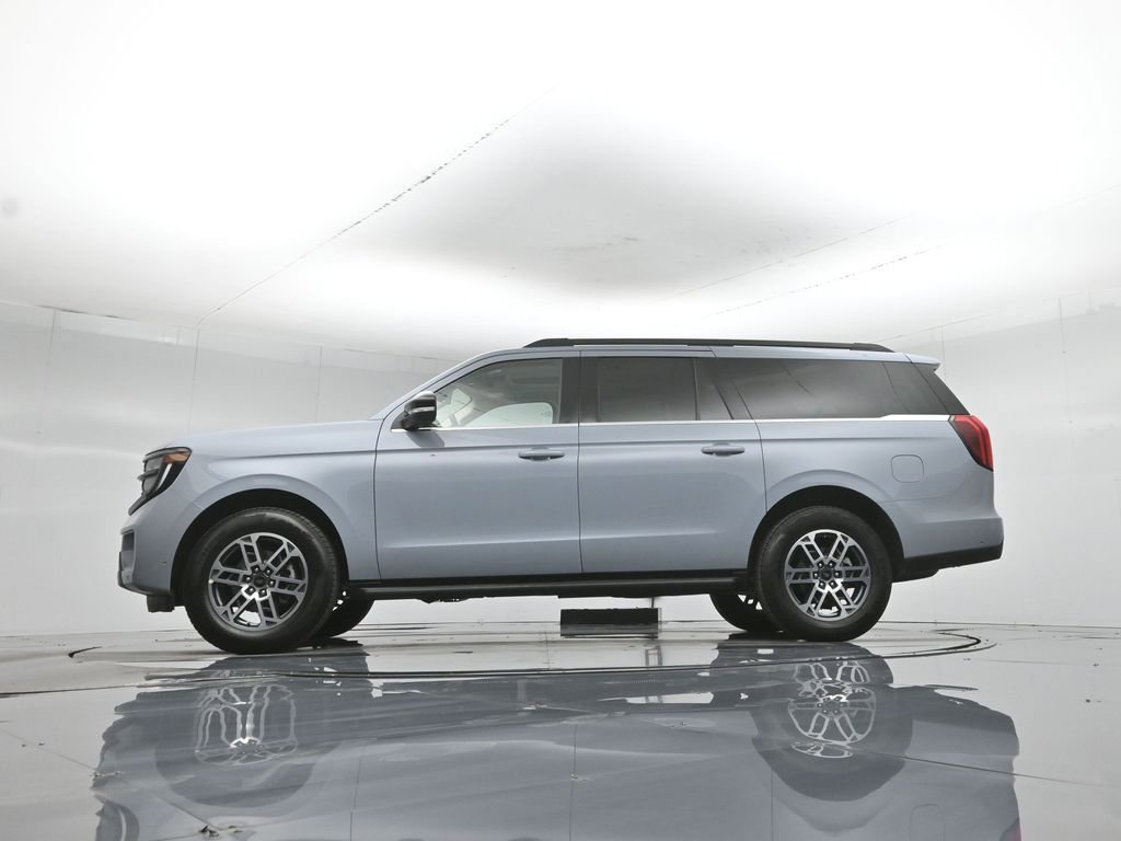 Used 2025 Ford Expedition Max Active RWD image 7