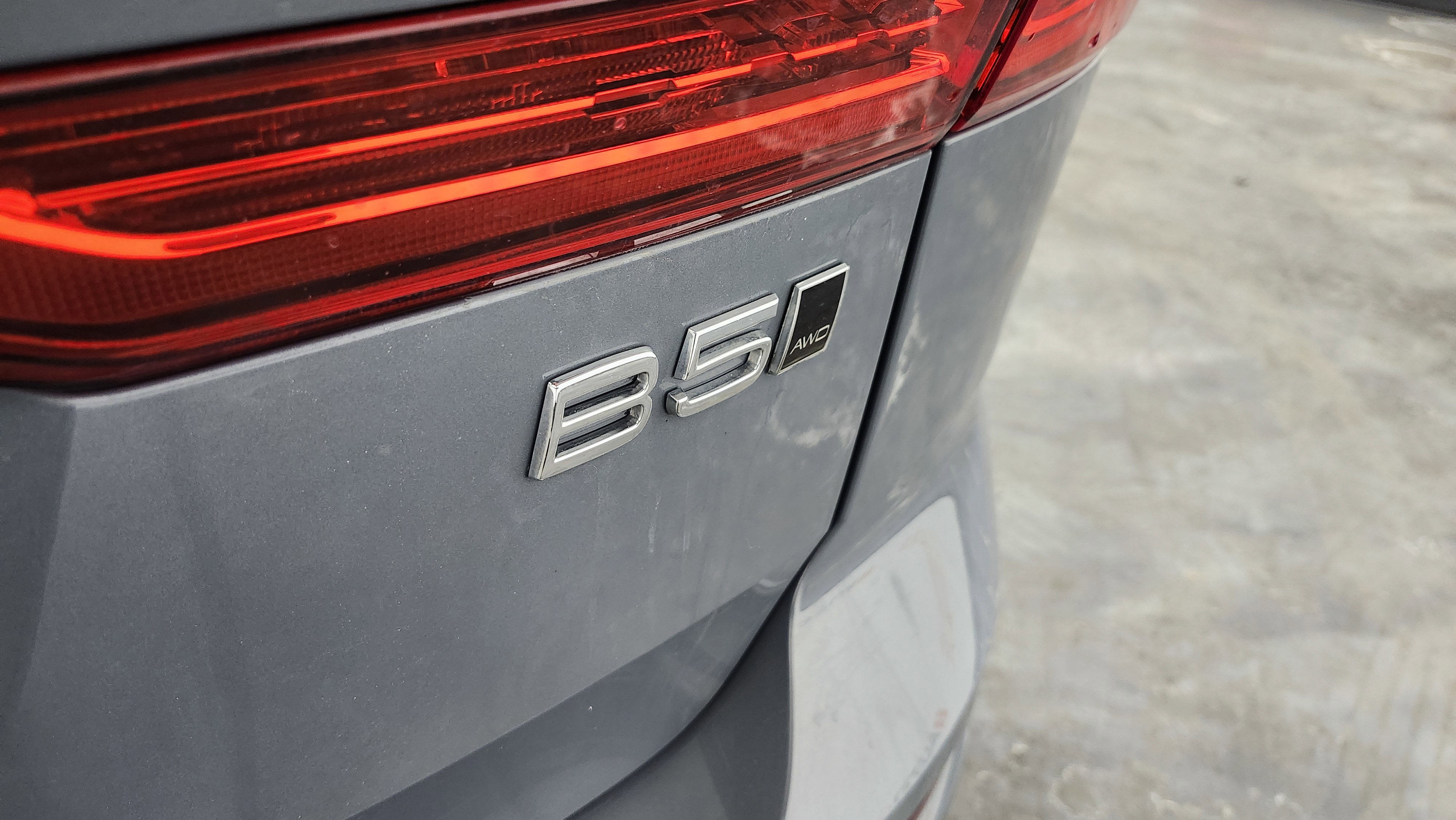 Used 2024 Volvo XC60 B5 Plus image 21