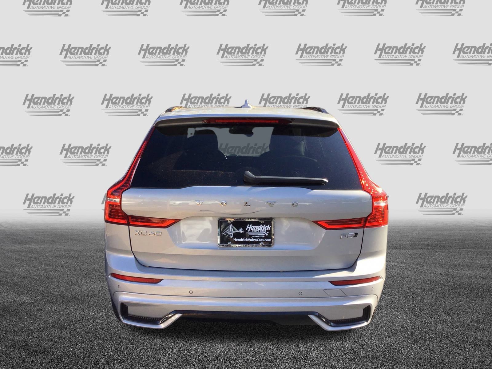 Certified 2025 Volvo XC60 B5 Plus image 8