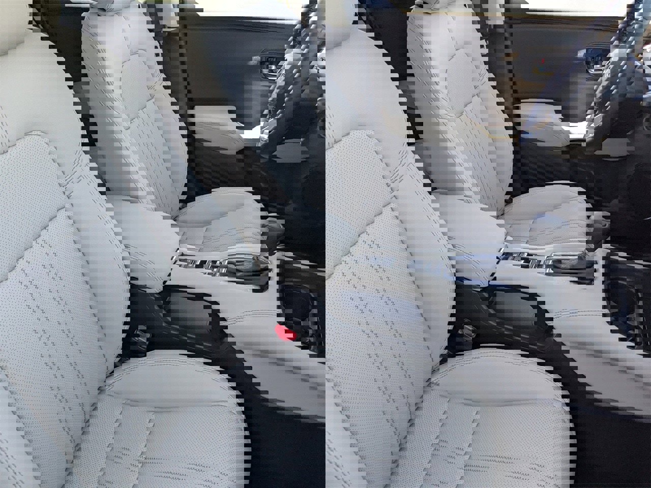 New 2026 Honda HR-V EX-L image 6