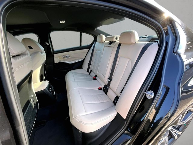 Used 2020 BMW 330i Sedan w/ Convenience Package RWD image 25
