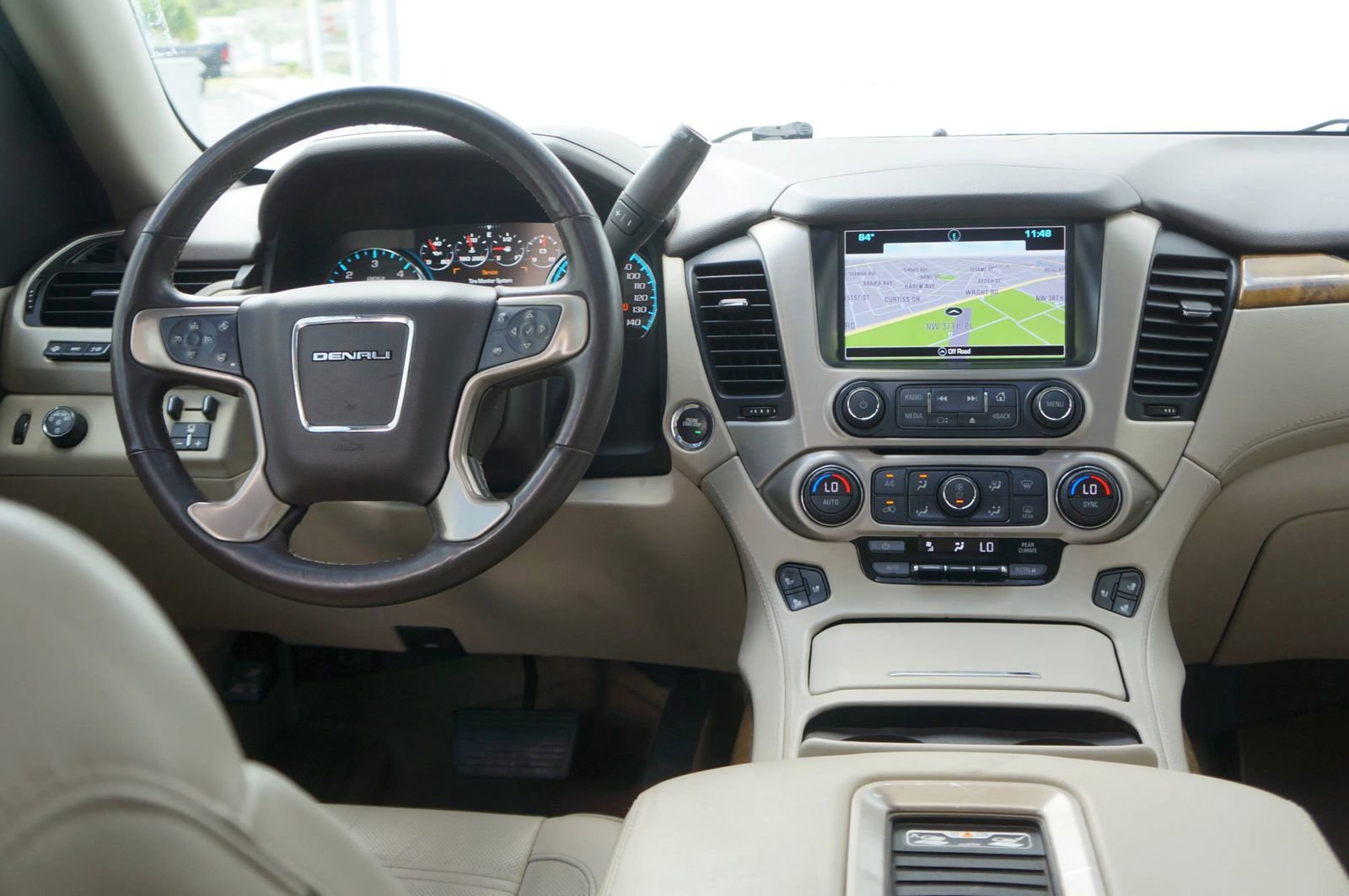 Used 2017 GMC Yukon Denali w/ Open Road Package image 38