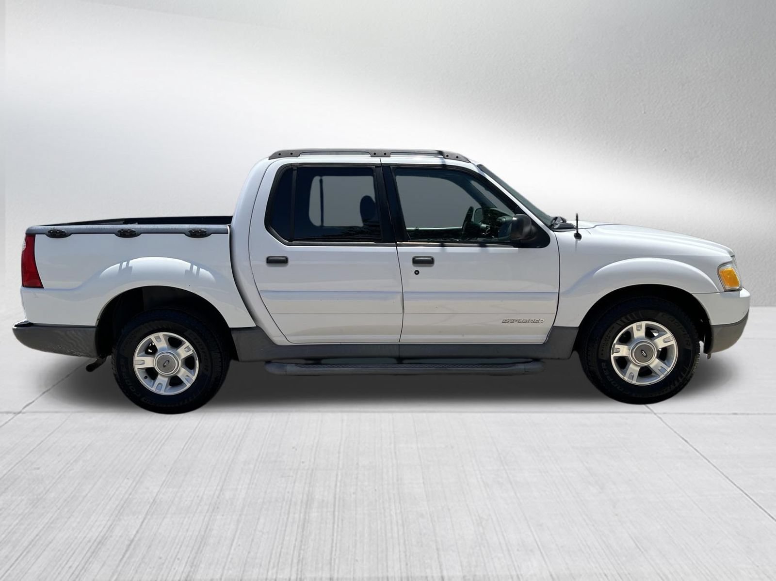 Used 2001 Ford Explorer Sport Trac 2WD image 5