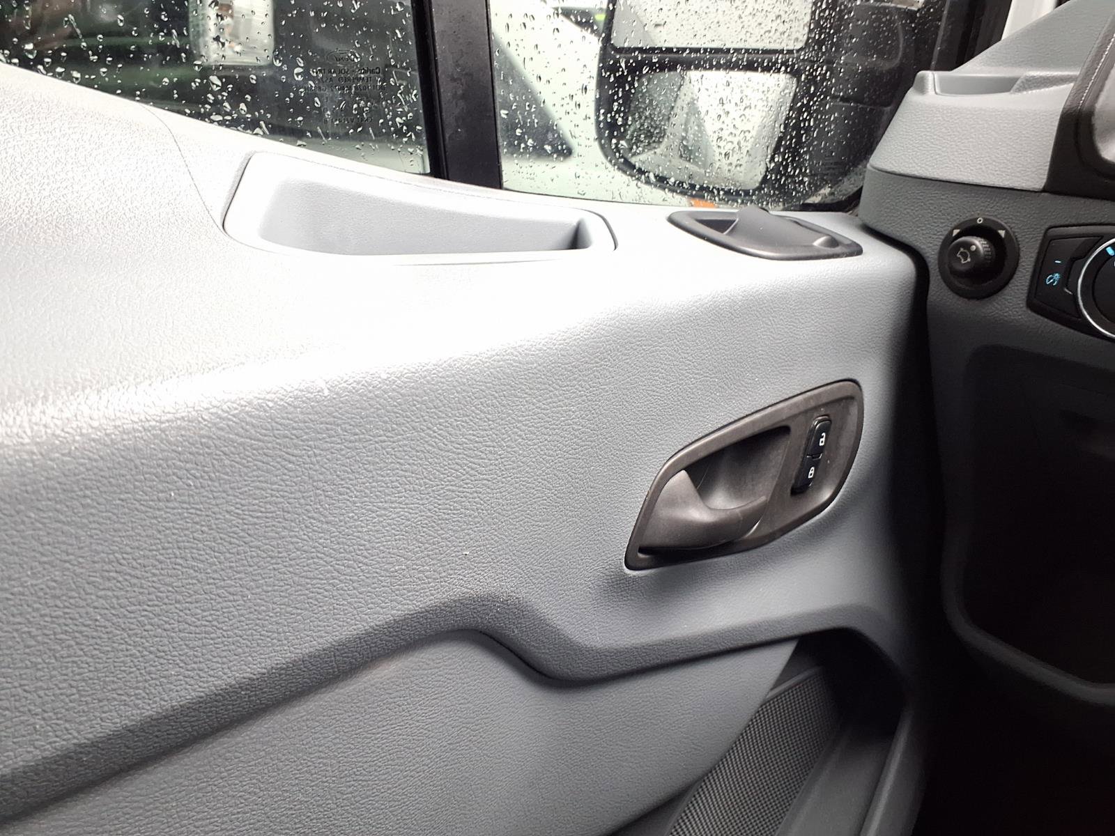 Used 2017 Ford Transit 350 XL RWD image 18