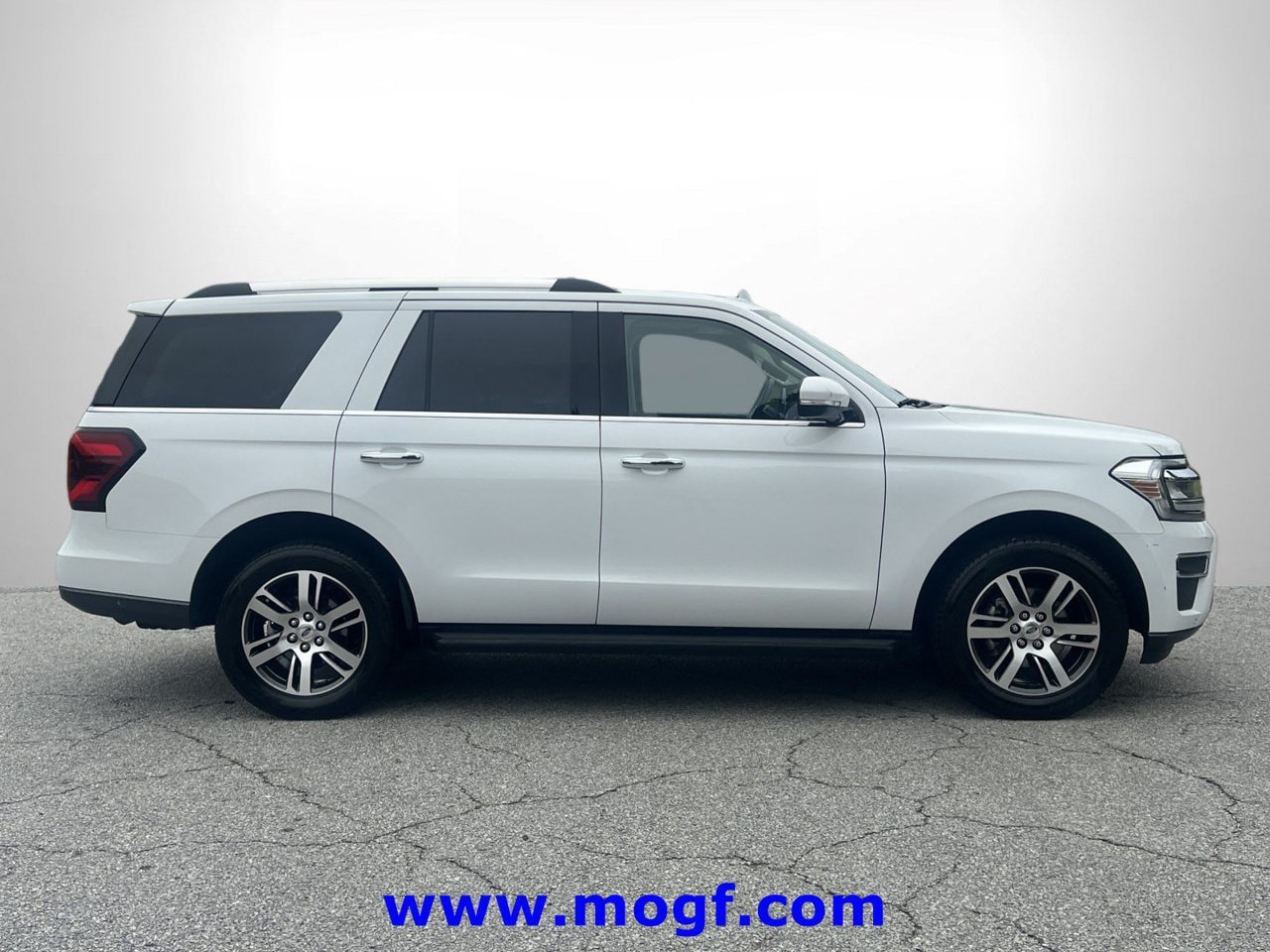 Used 2024 Ford Expedition Limited RWD image 29