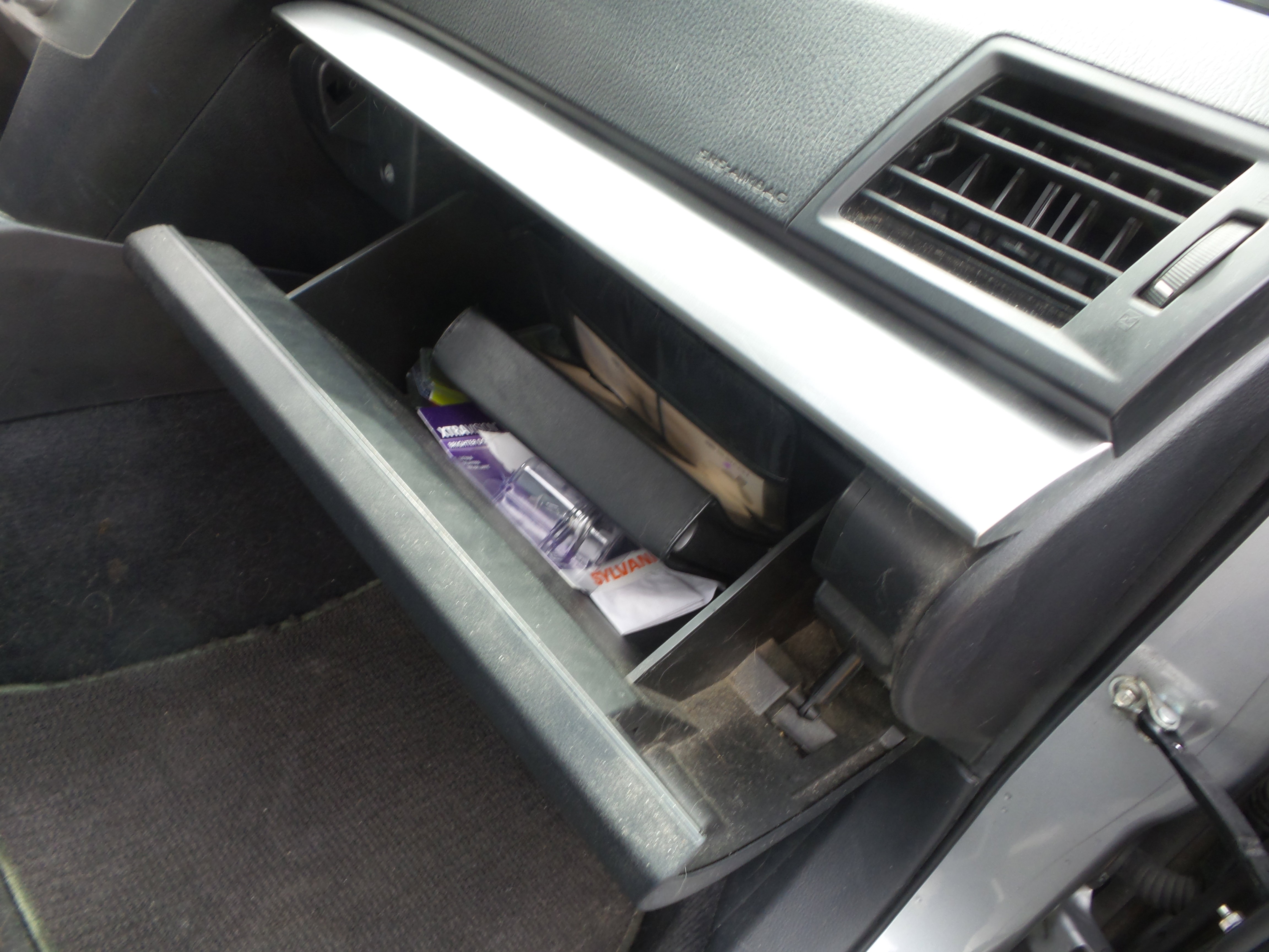 Used 2010 Subaru Outback 2.5i image 41