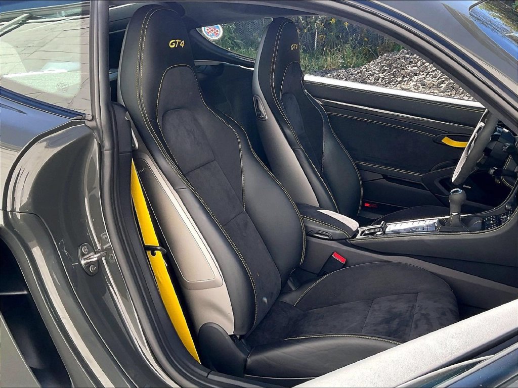 Certified 2021 Porsche 718 Cayman GT4 RWD image 12