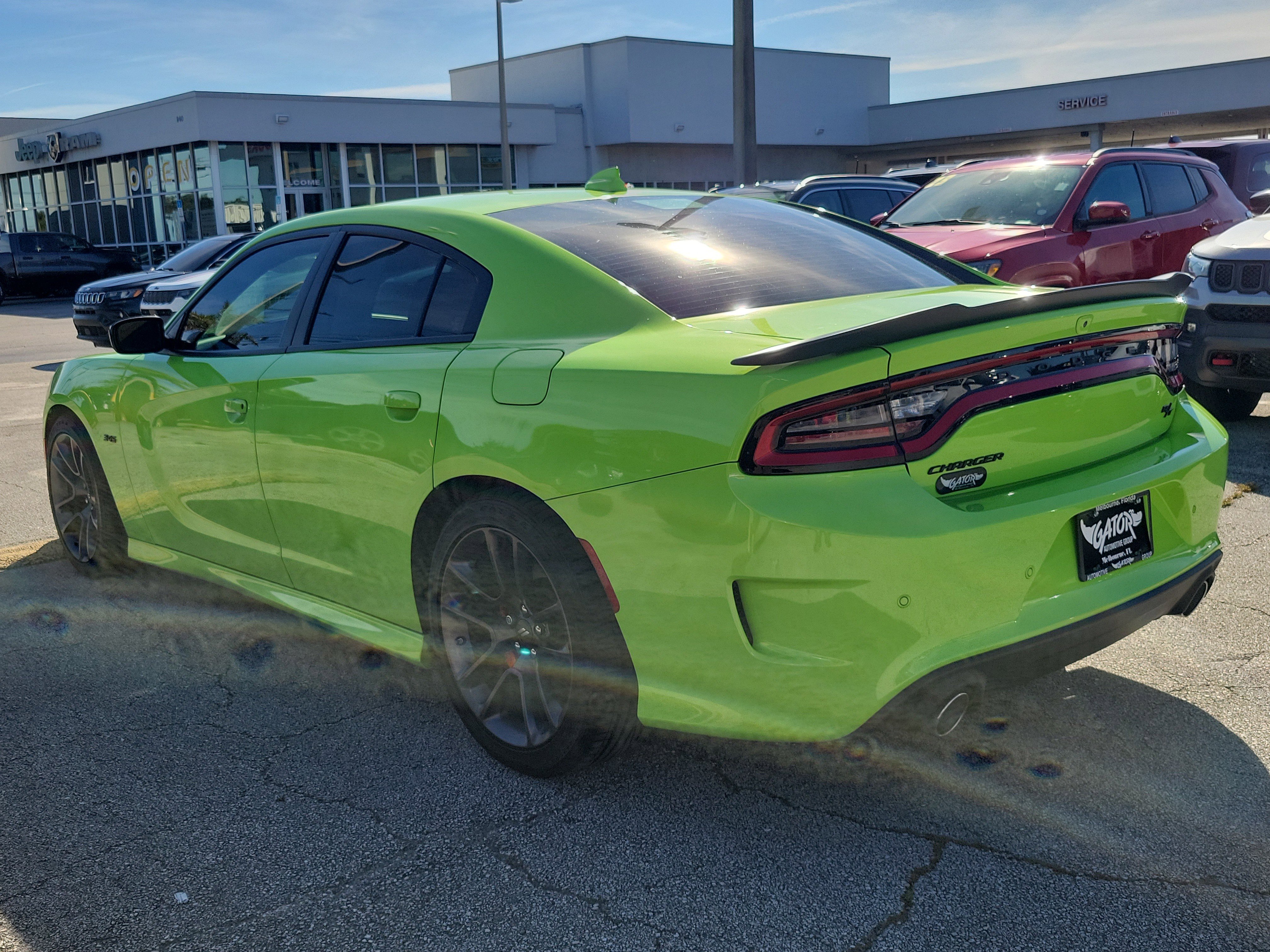 Used 2023 Dodge Charger R/T w/ Plus Group image 3
