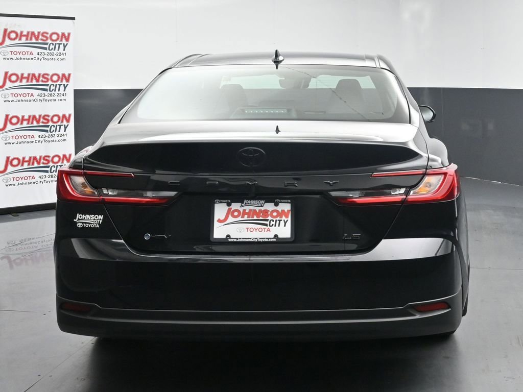 Used 2025 Toyota Camry LE FWD image 8