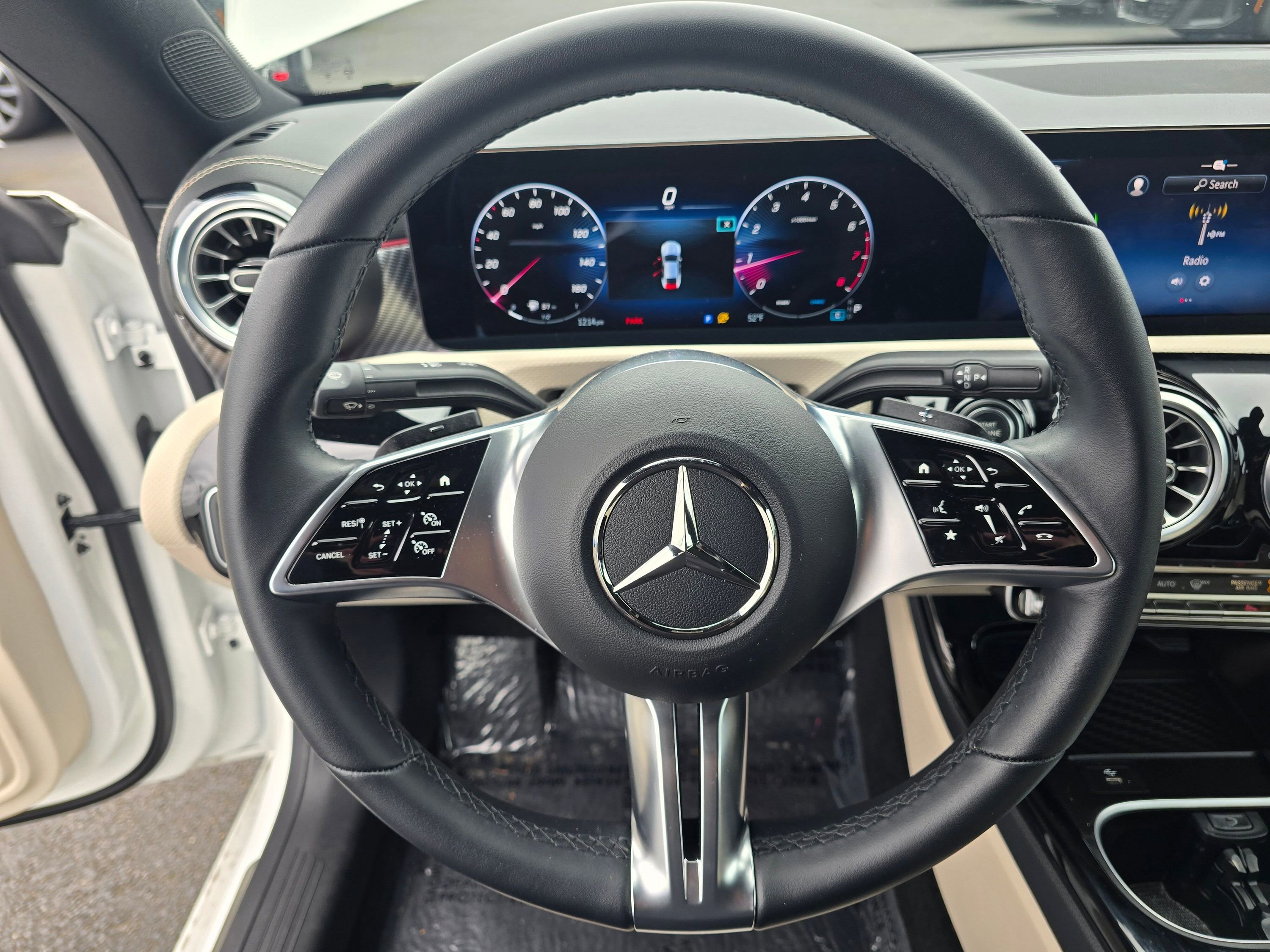 Used 2025 Mercedes-Benz CLA 250 4MATIC image 14