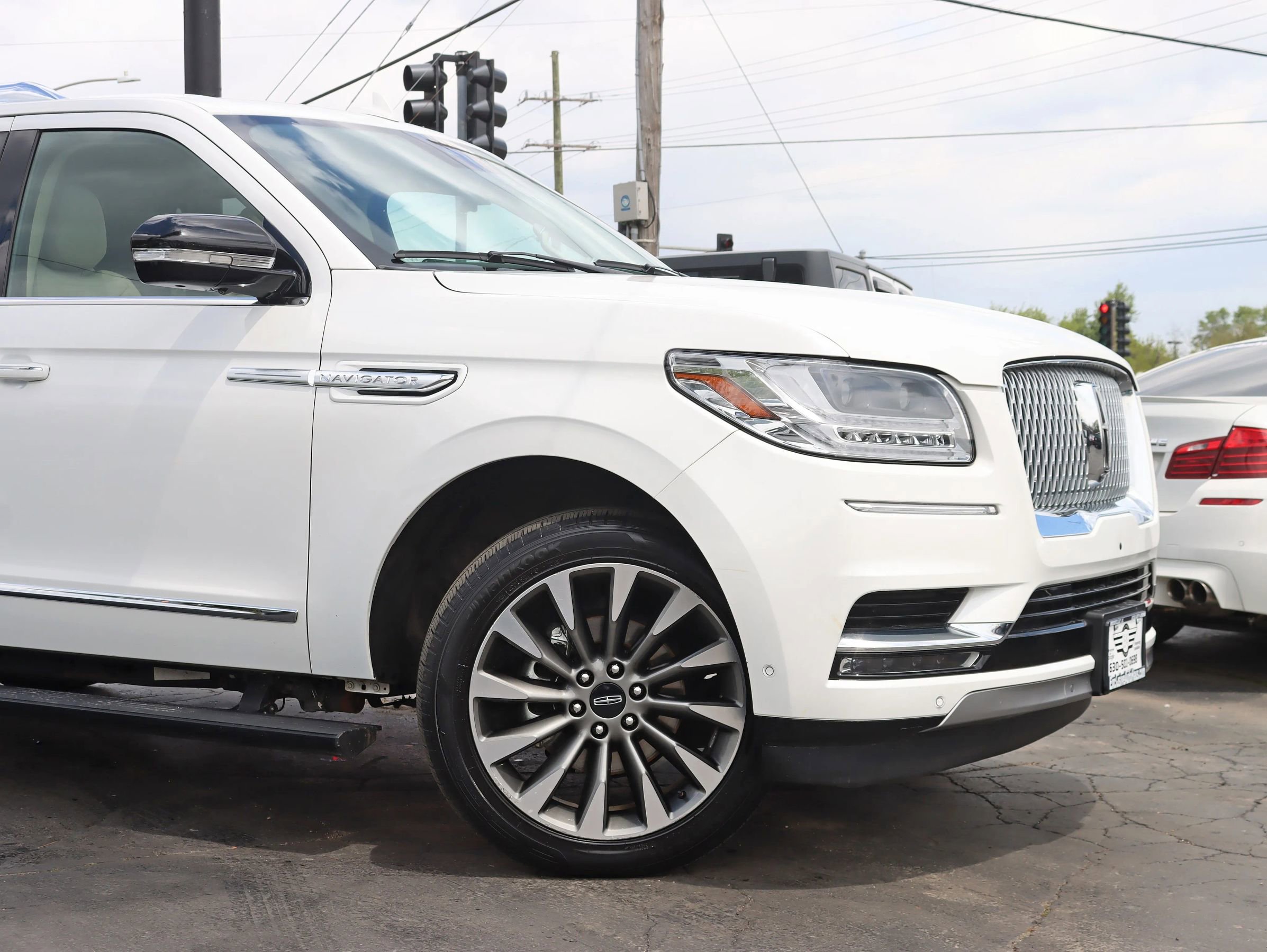 Used 2020 Lincoln Navigator L Reserve w/ Luxury Package AWD/4WD image 3