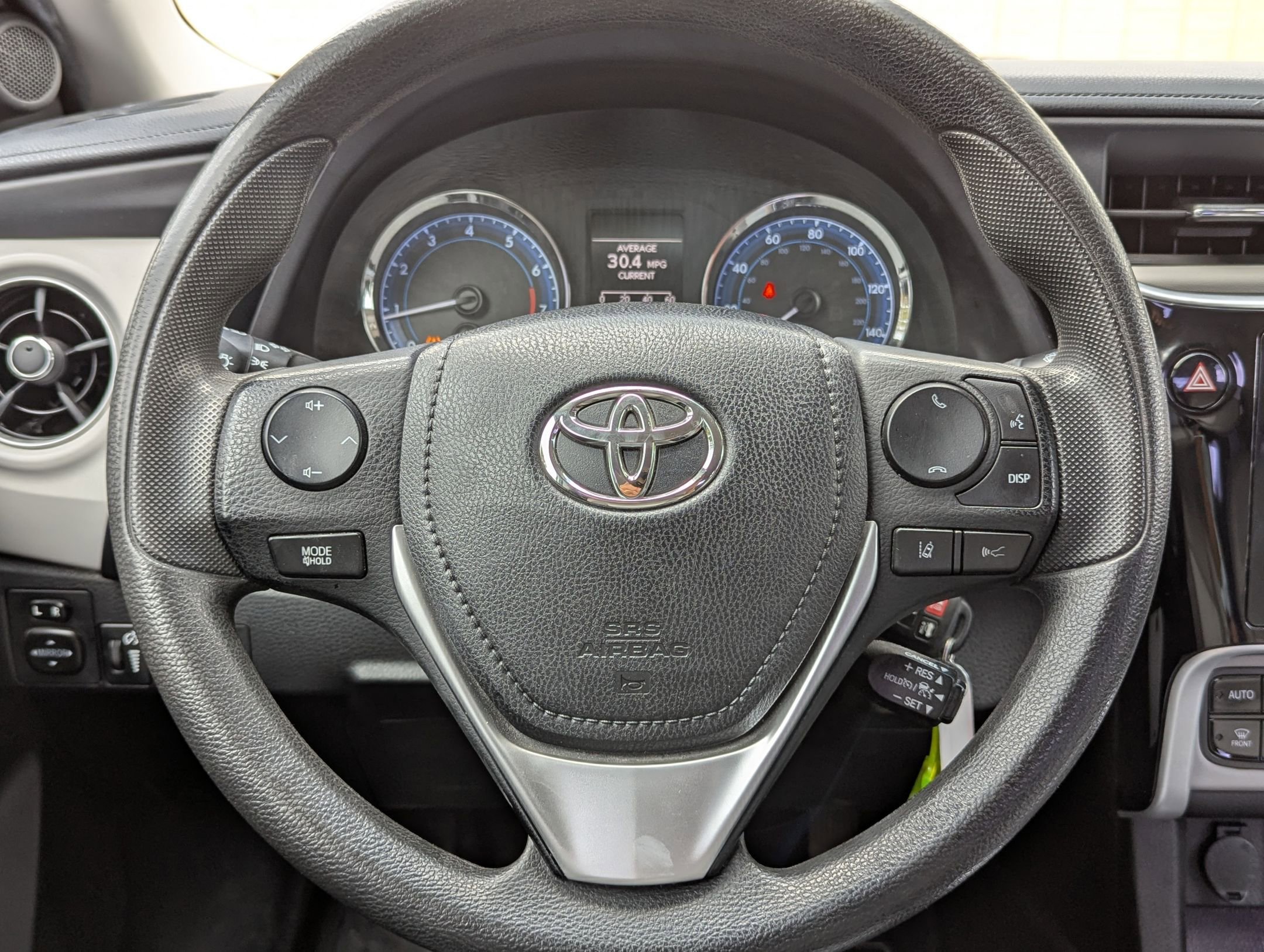 Used 2018 Toyota Corolla L image 19