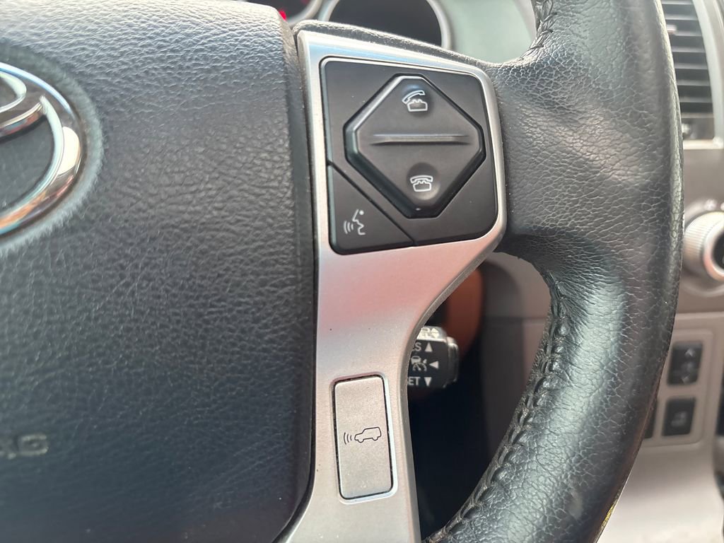 Used 2014 Toyota Sequoia Platinum RWD image 19