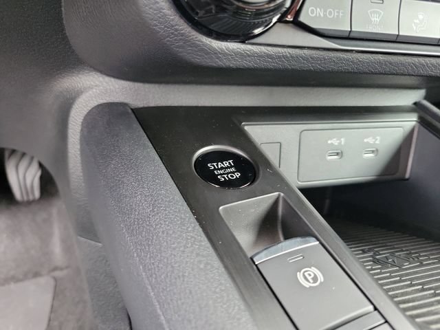New 2026 Nissan Kicks SV w/ SV Premium Package FWD image 20