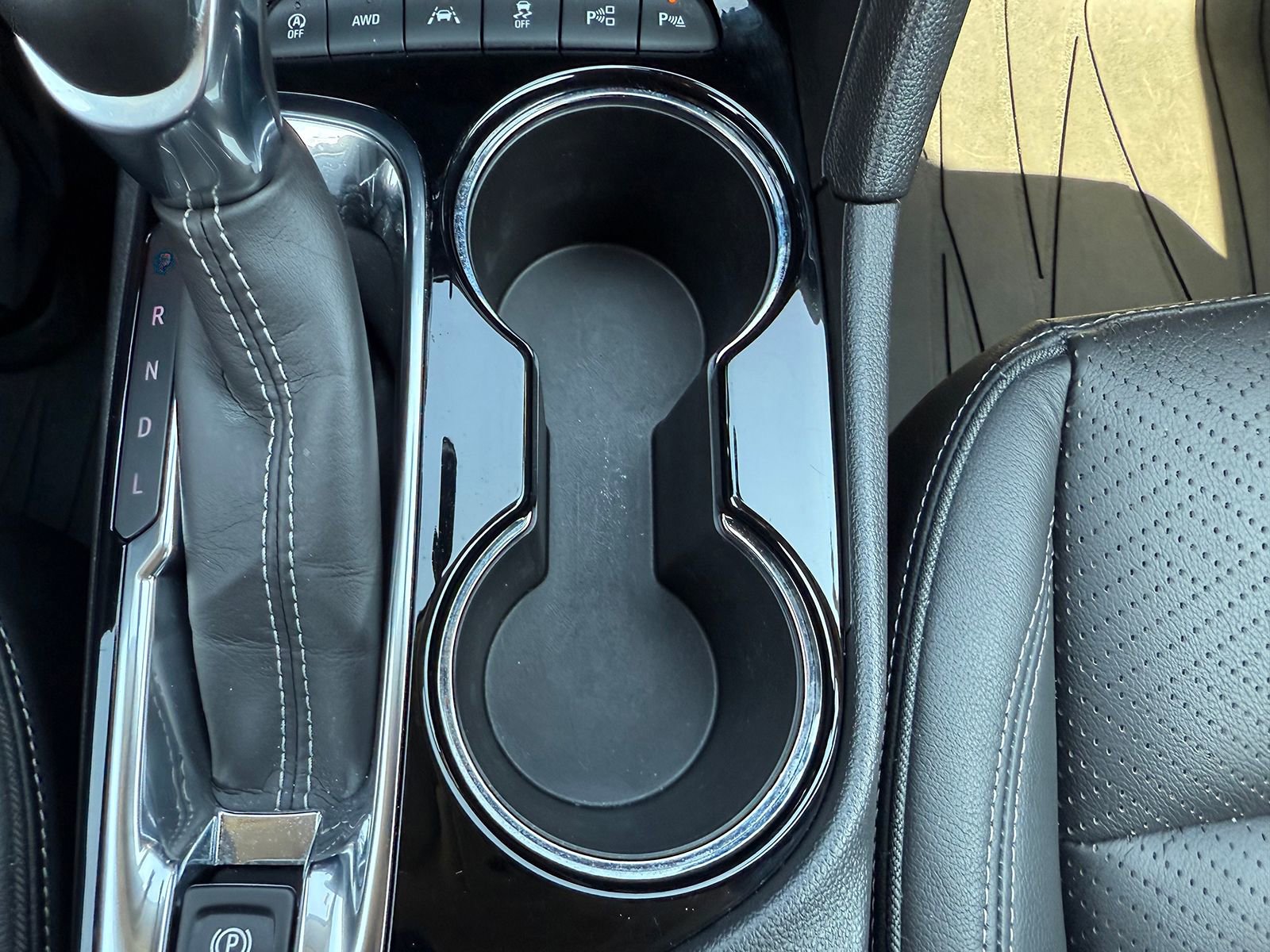 Certified 2021 Buick Encore GX Essence w/ Advanced Technology Package image 25