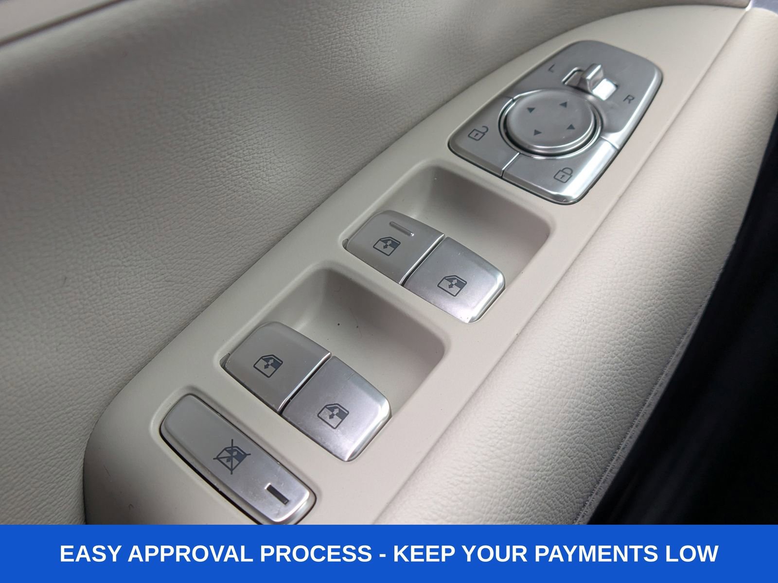 Used 2023 Genesis G70 2.0T image 42