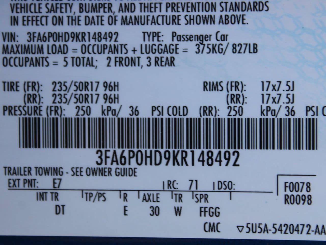 Used 2019 Ford Fusion SE FWD image 34
