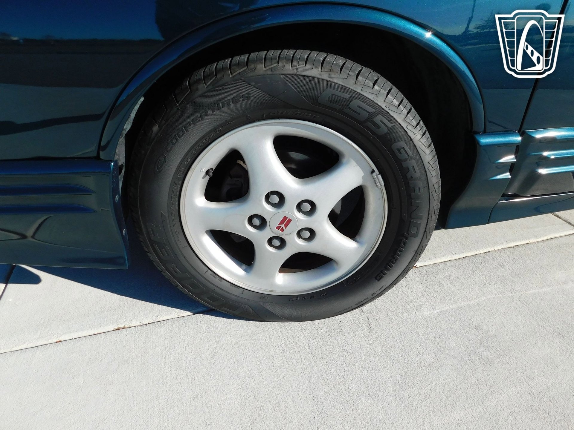Used 1995 Oldsmobile Cutlass Supreme Convertible FWD image 39