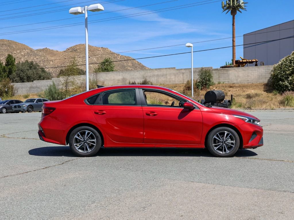 Used 2024 Kia Forte LXS image 3