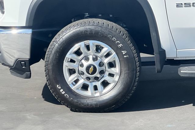 Used 2025 Chevrolet Silverado 2500 LT w/ Convenience Package AWD/4WD image 35