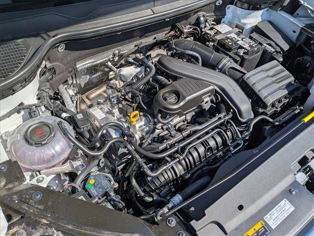 New 2025 Volkswagen Taos SEL image 18