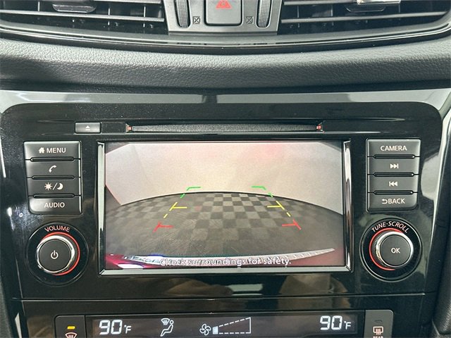 Used 2018 Nissan Rogue SV image 12