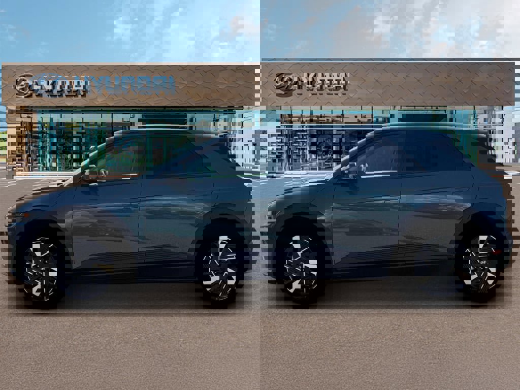 New 2026 Hyundai Ioniq 5 SE image 3