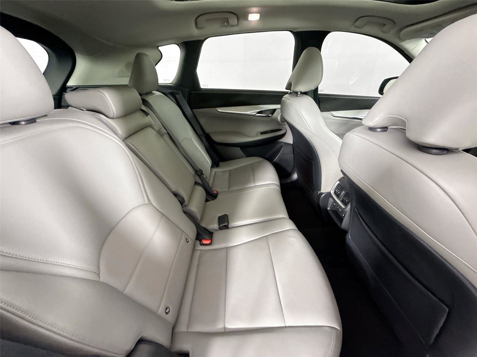 Used 2023 INFINITI QX50 Sensory AWD/4WD image 45