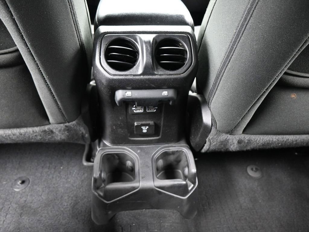 Used 2021 Jeep Wrangler Unlimited Sport image 37