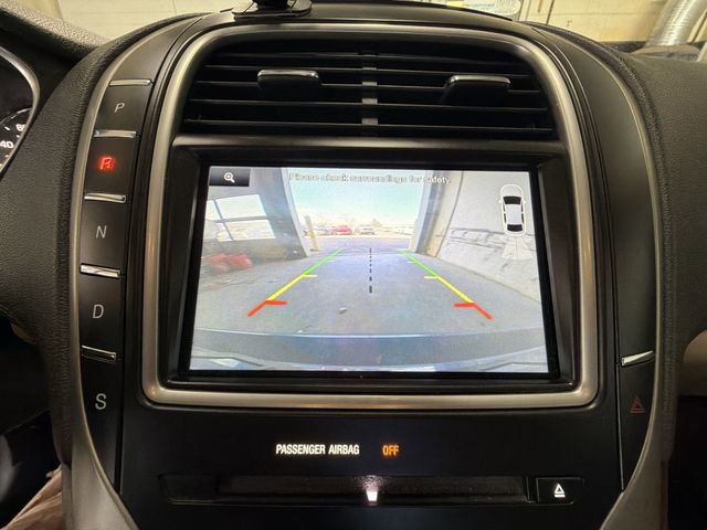 Used 2016 Lincoln MKX Reserve w/ Climate Package image 17