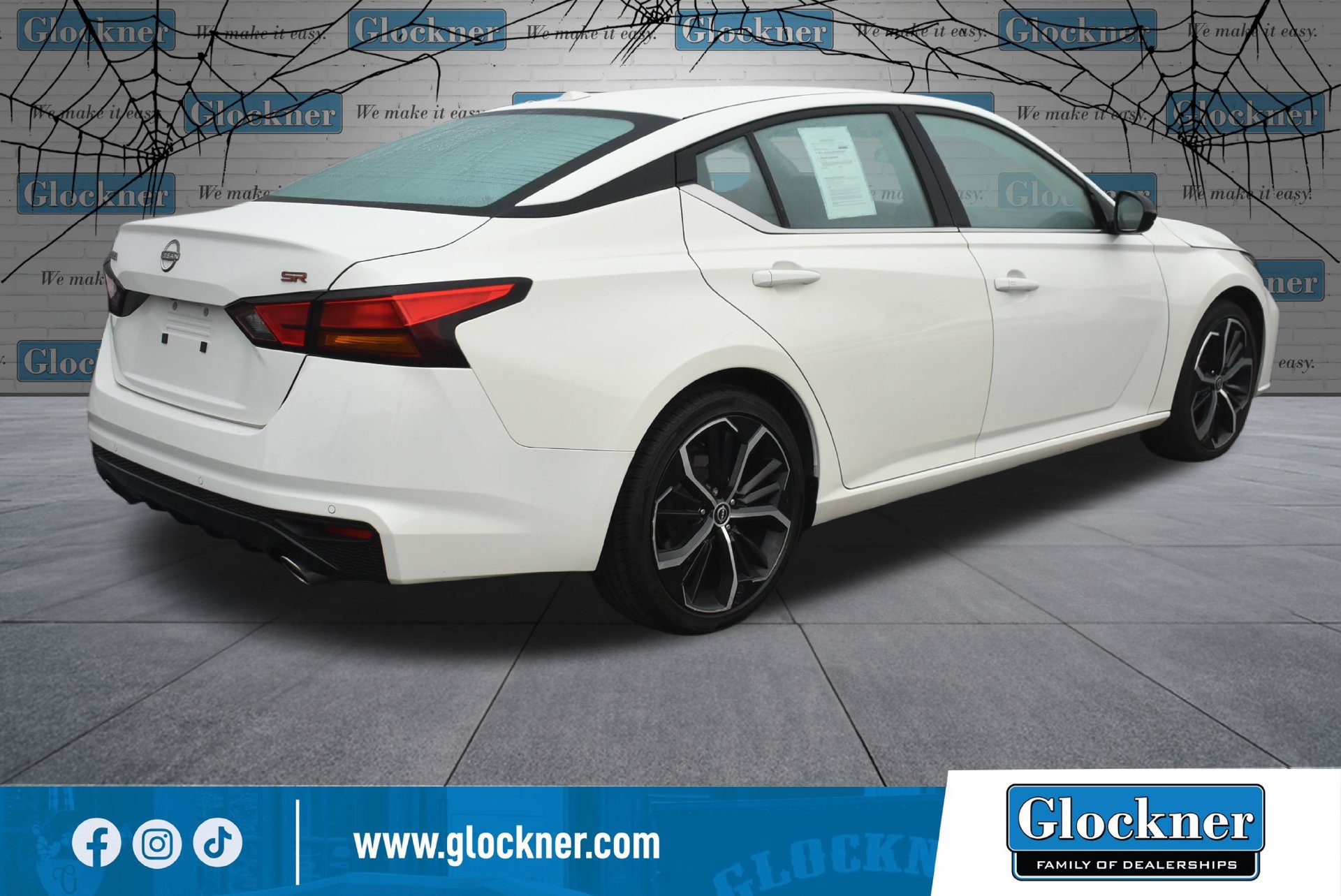 Used 2024 Nissan Altima 2.5 SR FWD image 11