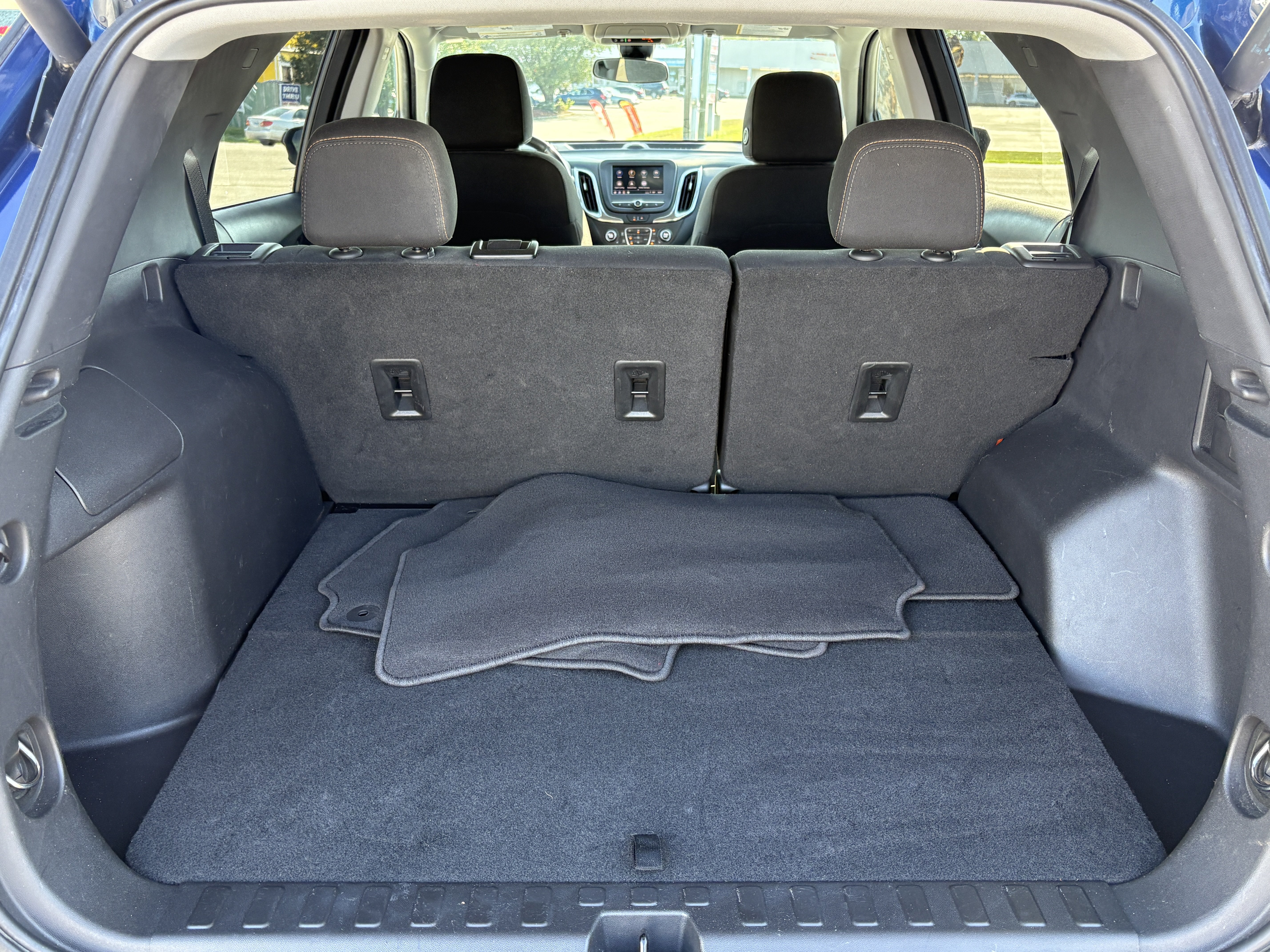 Used 2022 Chevrolet Equinox LT FWD image 11